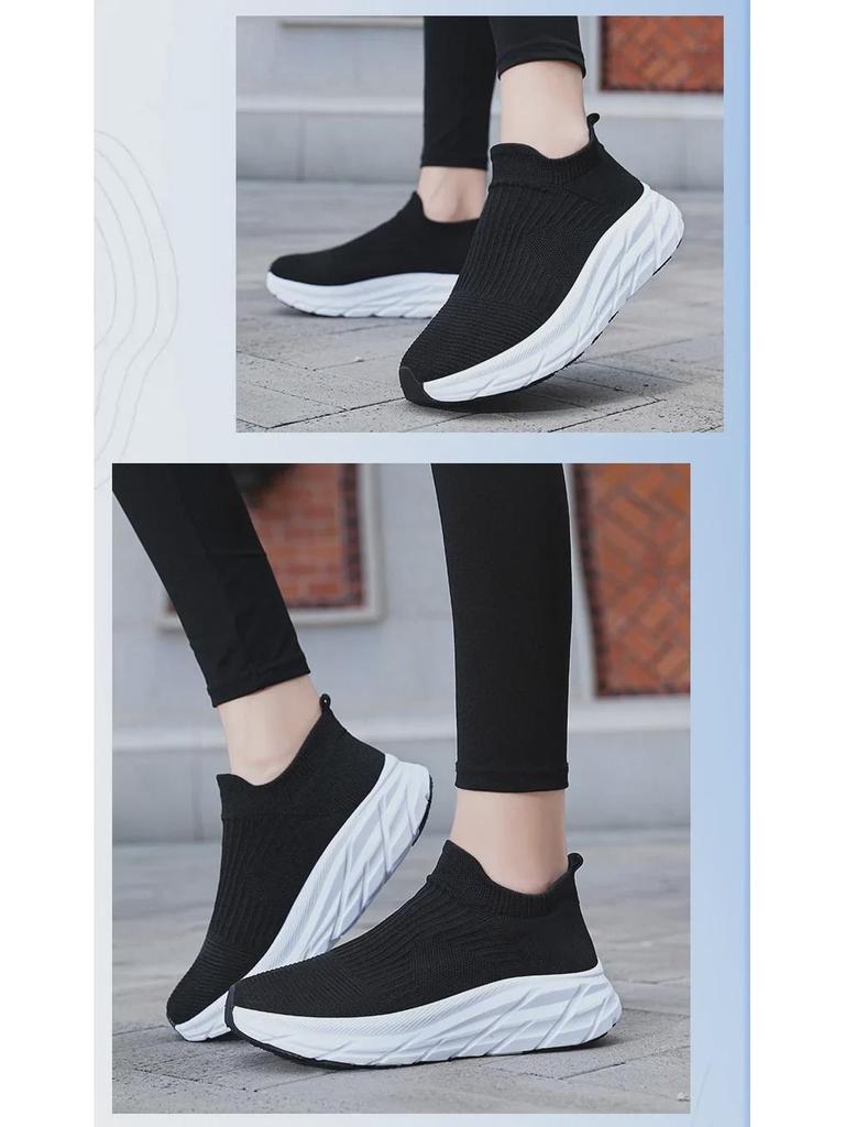 Men's Summer Thick-Soled Breathable Mesh Casual Running Shoes with Flying Woven Socks Design