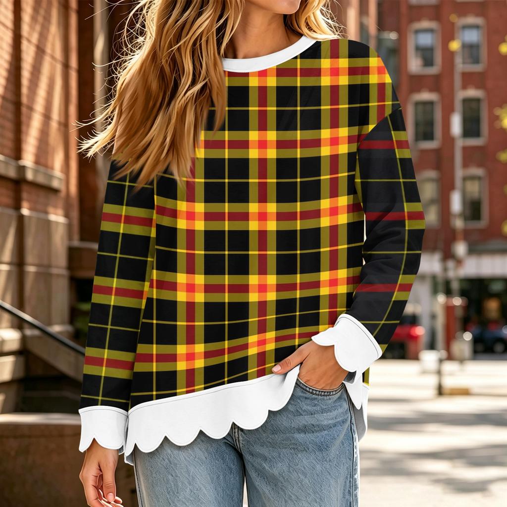 Women's Loose Fit Crewneck Sweatshirt with Scalloped Hem, Christmas Print Long Sleeve Pullover Top