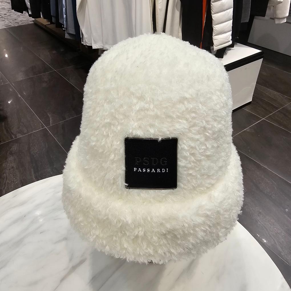 Pasadi PTWAH968M FW Women's Black White Poggle Fleece Bucket Hat