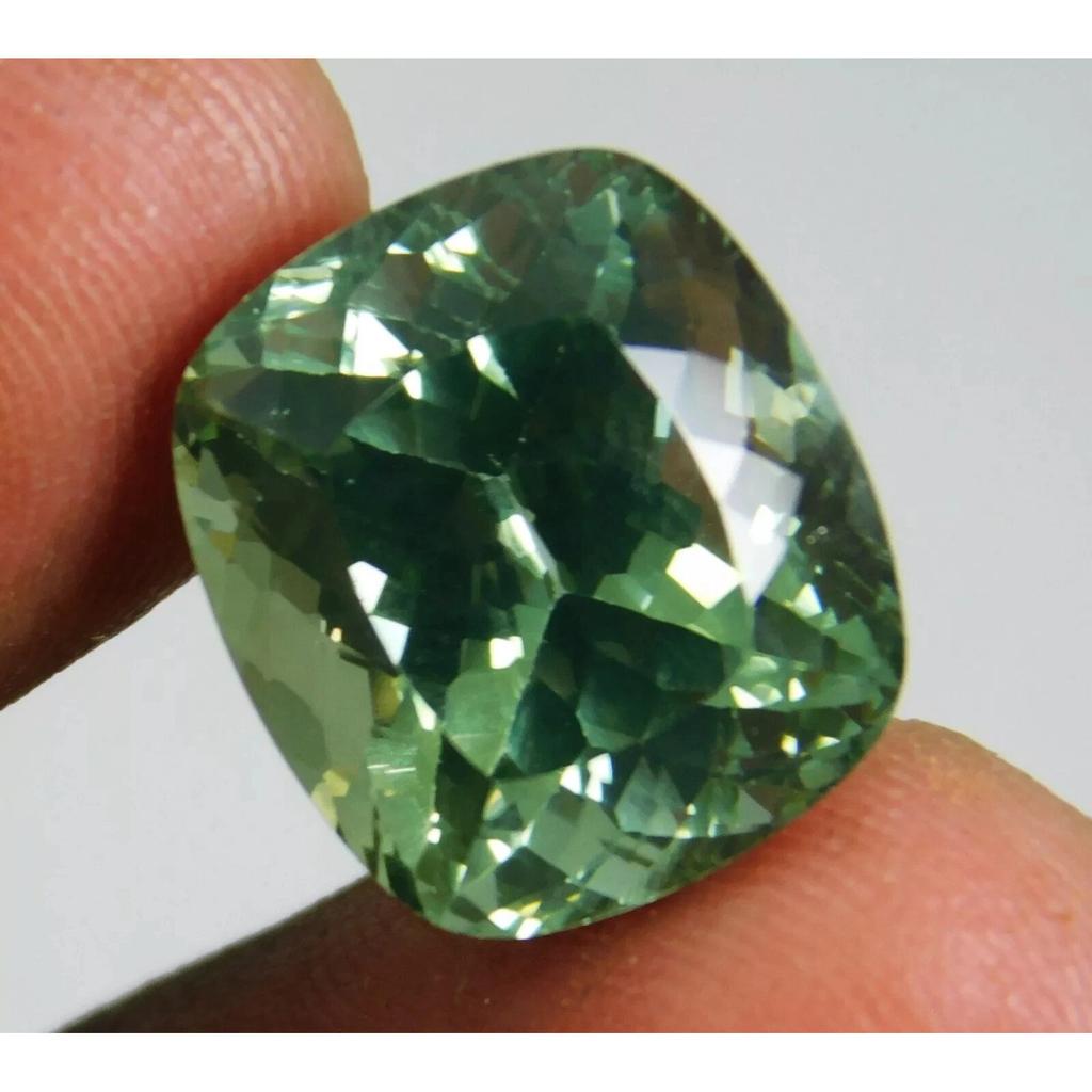 Stunning Natural Mint Green Sapphire 15+ Ct Cushion Cut Loose Gemstone