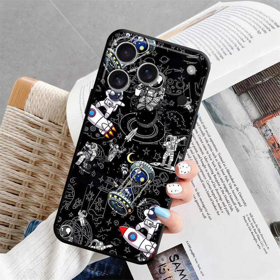 Case for Apple iPhone 17 Pro Max 11 XR XS MAX 12 14 16 15 Pro 7 8 Air 13 Funda Phone Cover Cartoon Astronaut