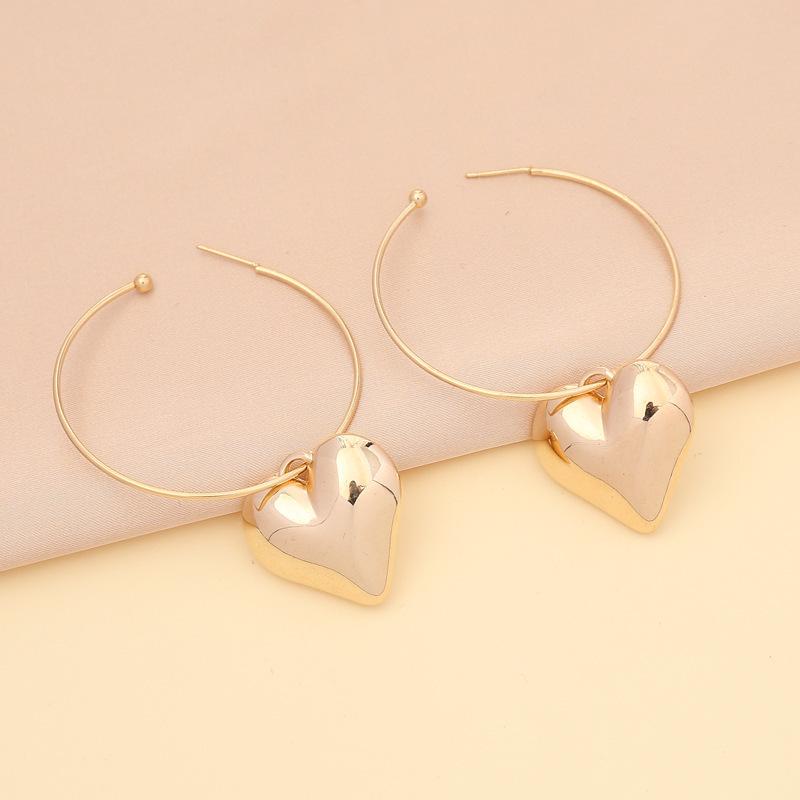 Fashion Glossy Big Heart Pendant Earrings For Women Exaggerated Metal Geometric Huggie Hoop Earrings Jewelry Accessories Gifts