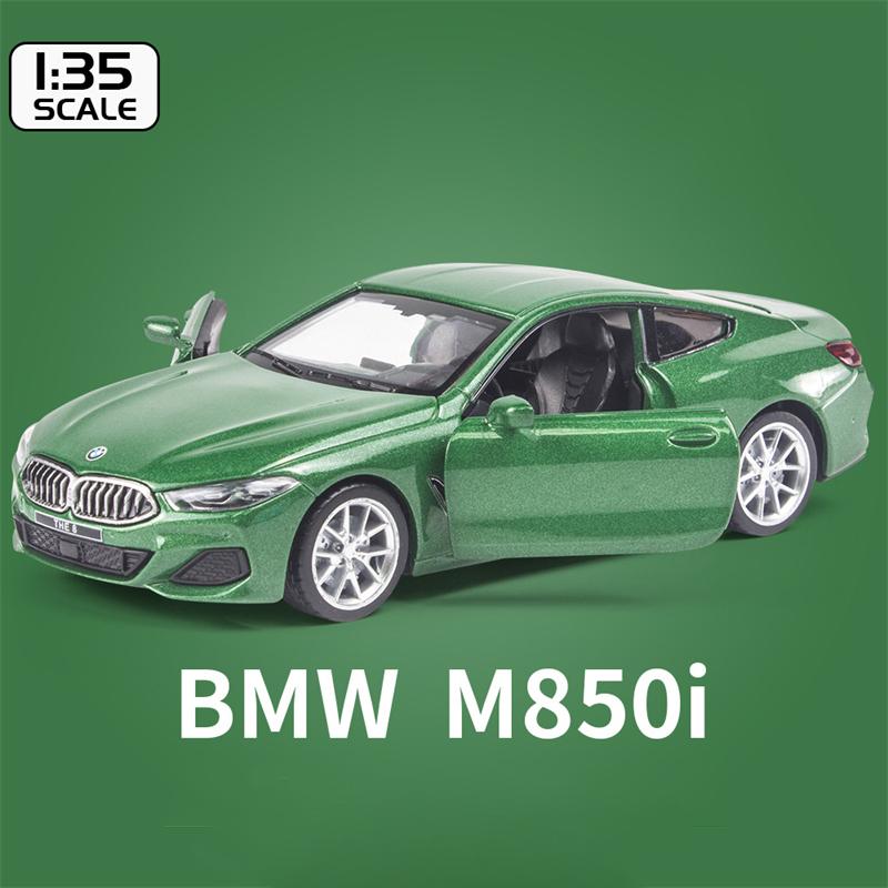 1:35 BMW M8 M850i Supercar Alloy Car Die Cast Toy Car Model Sound and Light Children's Toy Collectibles Birthday gift