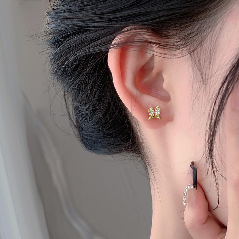 Mini Rabbit Earrings with Full Diamonds and Micro-insert Mini Rabbit Ears with High-end Exquisite Small and Cute Style