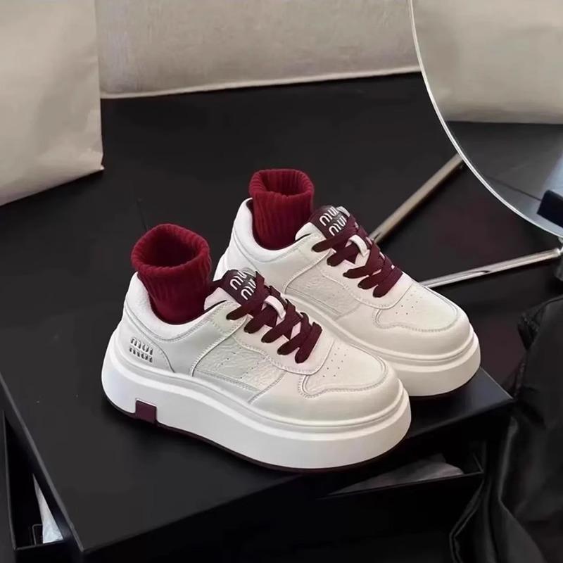 Platform White Shoes Women's 2025 Autumn and Winter New Versatile Sports and Leisure Shoes Increase the Popularity of Lightweight Lace-up Board Shoes