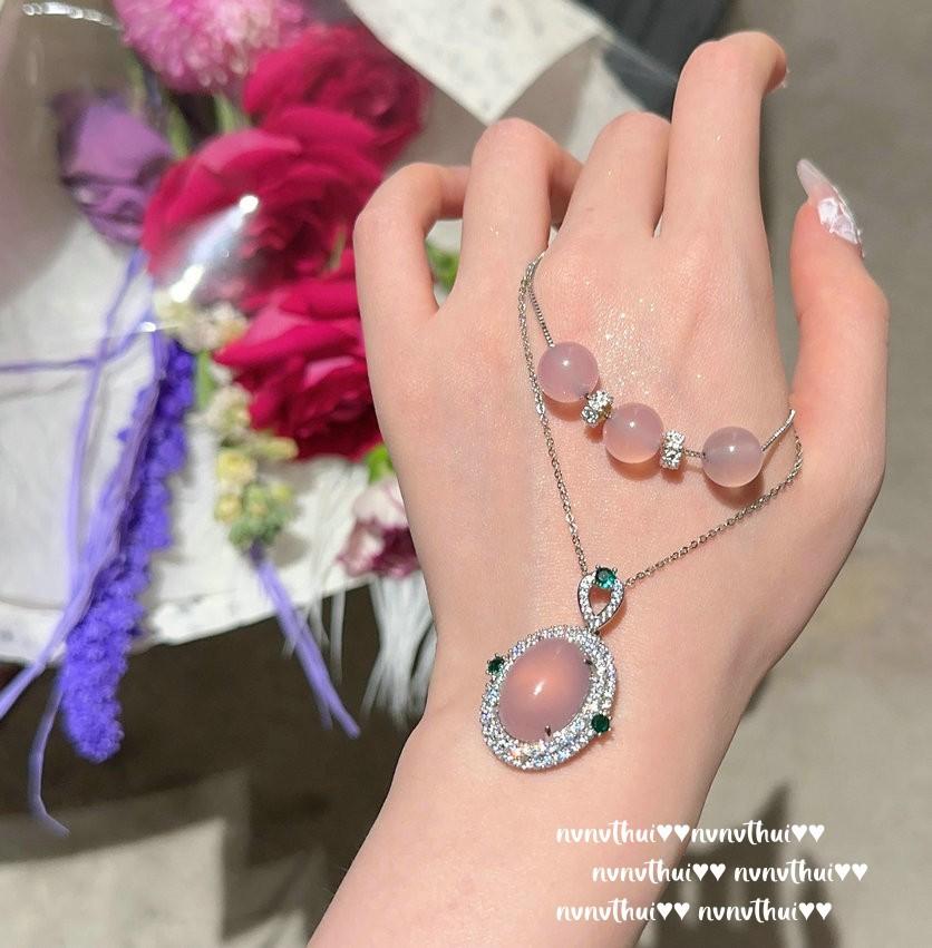 Emperor Pink Purple Chalcedony Water Drop Necklace, Watery And Watery, Plated With 18K Gold Egg-Shaped Pink Chalcedony Zircon Neck Chain.