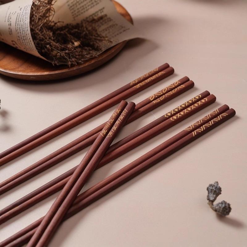 High-End Antibacterial Gilded Wooden Chopsticks - Single Use, Anti-mildew Home Portioning Chopsticks