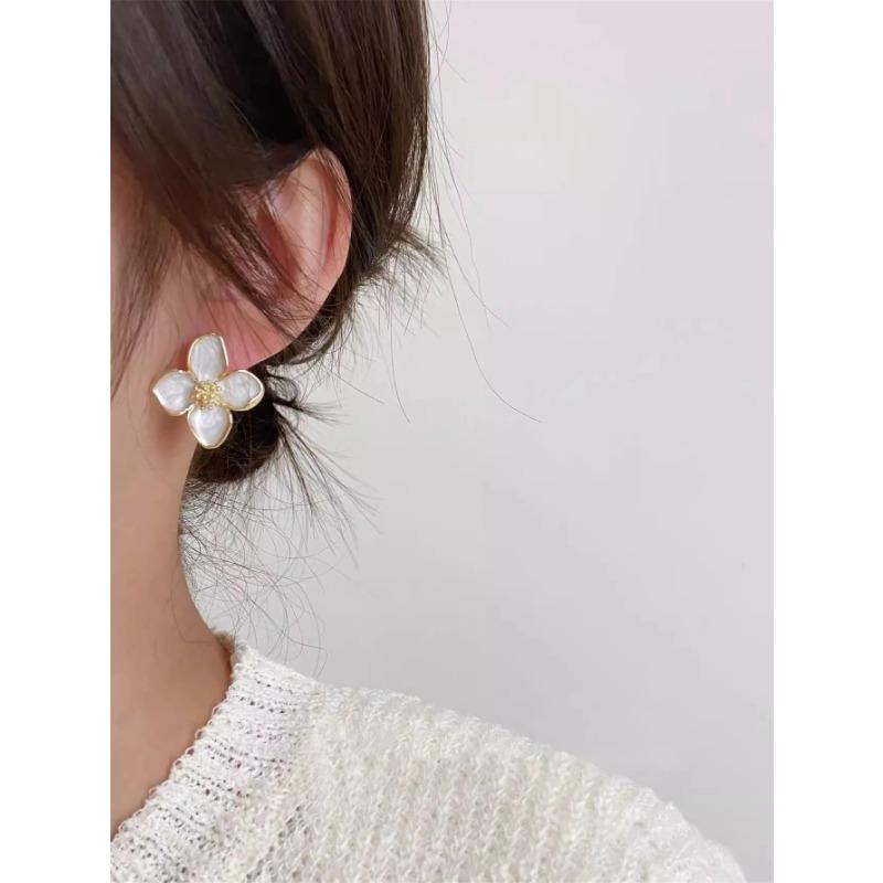 Luoshen Flower Retro Hong Kong Style Drop Glazed Flower Earrings, Suitable For Women'S Three-Dimensional Small Flower Earrings, Romantic Jewelry Gifts