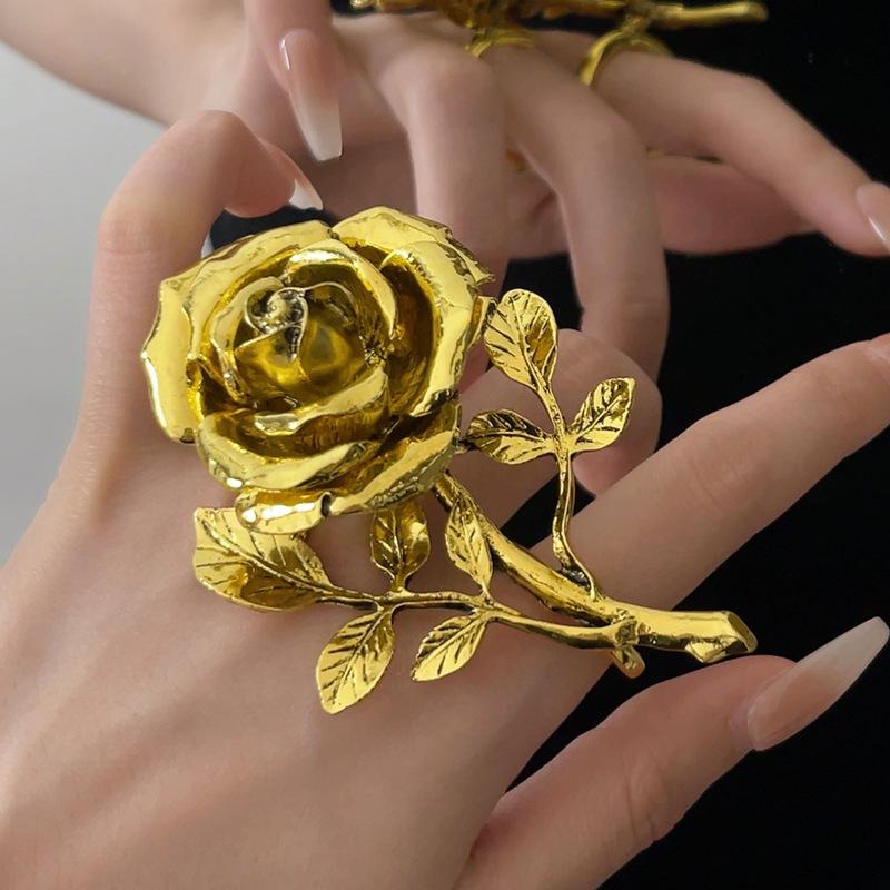 Vintage Metal three-dimensional Rose Flower Long Ring 2024 New exaggerated oversized floral double finger jewelry accessory resizable