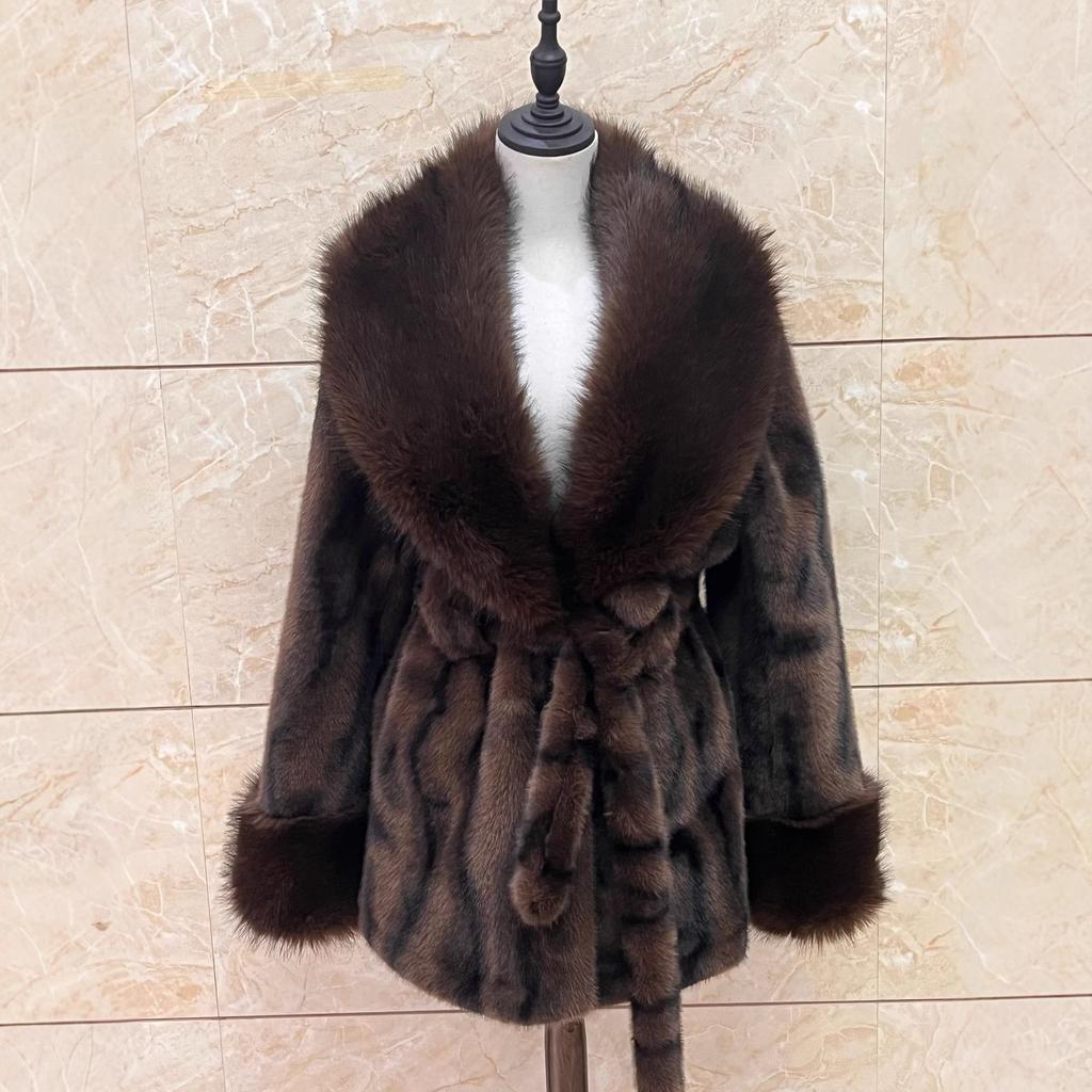 2025 New Winter Women's Fur Coat Imitation Fur European and American Fox Fur Coat New Gold Mink Fur Outer