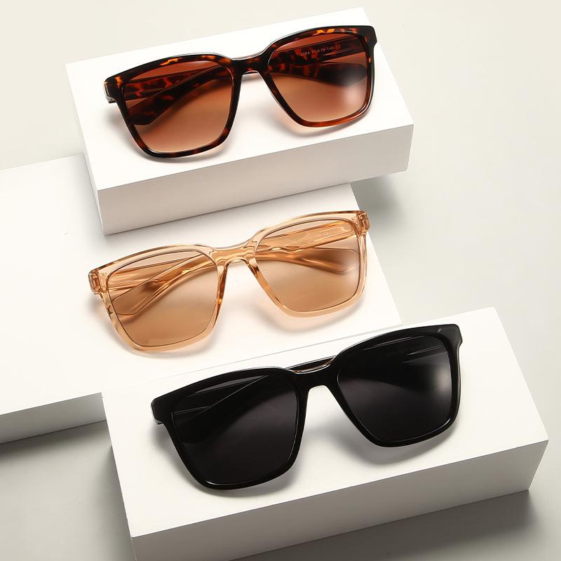 Riding Sunglasses Fashion Sports Outdoor Colorful UV Coated Sunglasses Beach Sunglasses.
