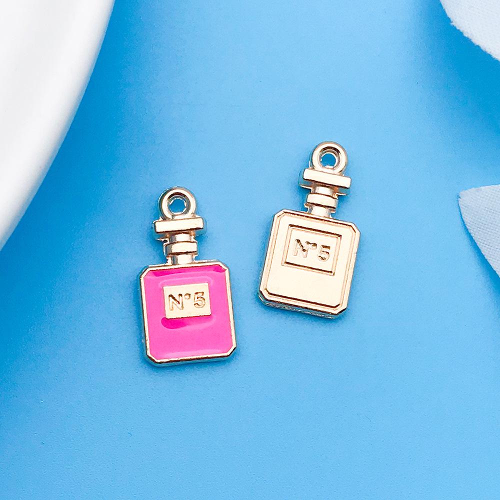 30 Cartoon Alloy Jewelry Pendants: Rose Red Drip Oil for DIY Bracelet and Handbag Accessories