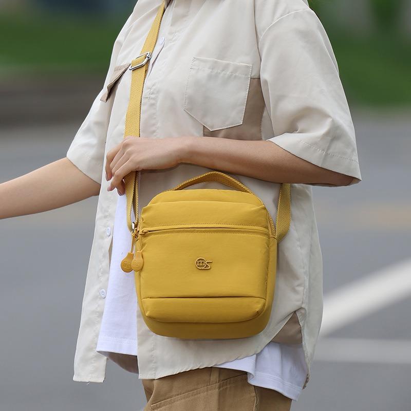 Premium bag women's summer new fashion messenger bag cloth bag portable small backpack