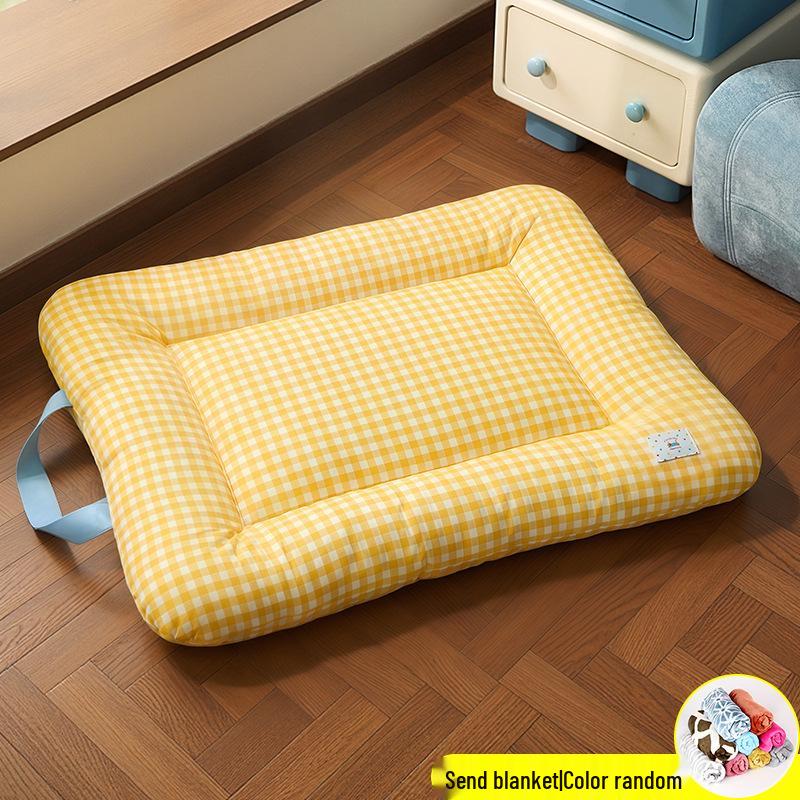 All-Season Pet Mat: Dog Bed, Cat Sofa, & Car Seat for Small/Medium Pets