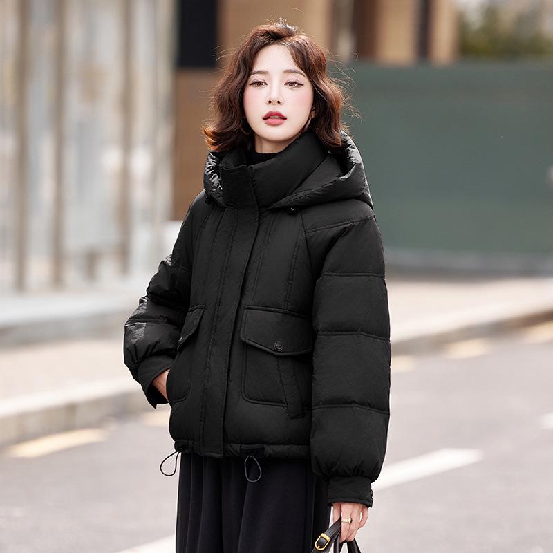 2024 Women's Short Down Jacket: Fashionable, Warm, Age-Defying White Duck Down Coat