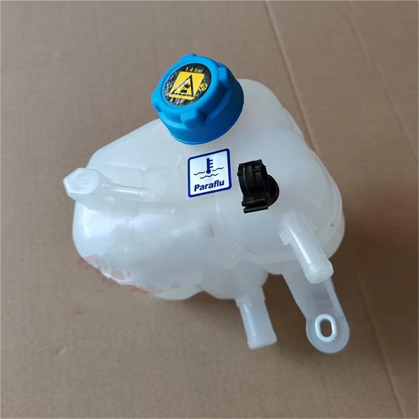 

Бачок расширительный радиатора автомобиля Совместимый с Fiat 500 Для Panda 2012 2013 2014 2015 2016 2017 2018 2019 2020 2021 Бачок расширительный двигателя автомобиля Охлаждающая жидкость