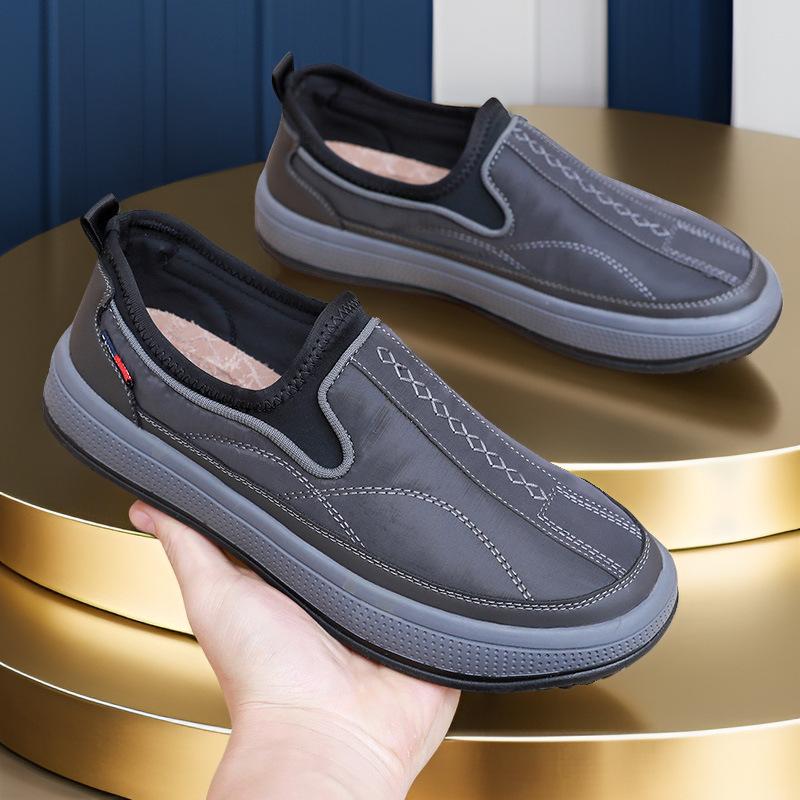 

New old Beijing cloth shoes men s soft sole non-slip breathable soft sole one-pedal casual shoes middle-aged and elderly father shoes 45