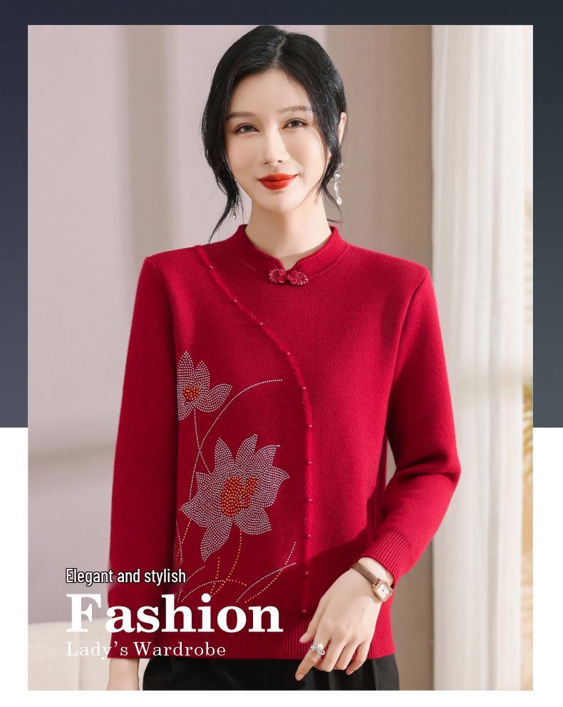 New Mom's Autumn/Winter Fleece-Lined Warm Sweater: Stylish, Thick Base Shirt for Middle-Aged and Elderly.