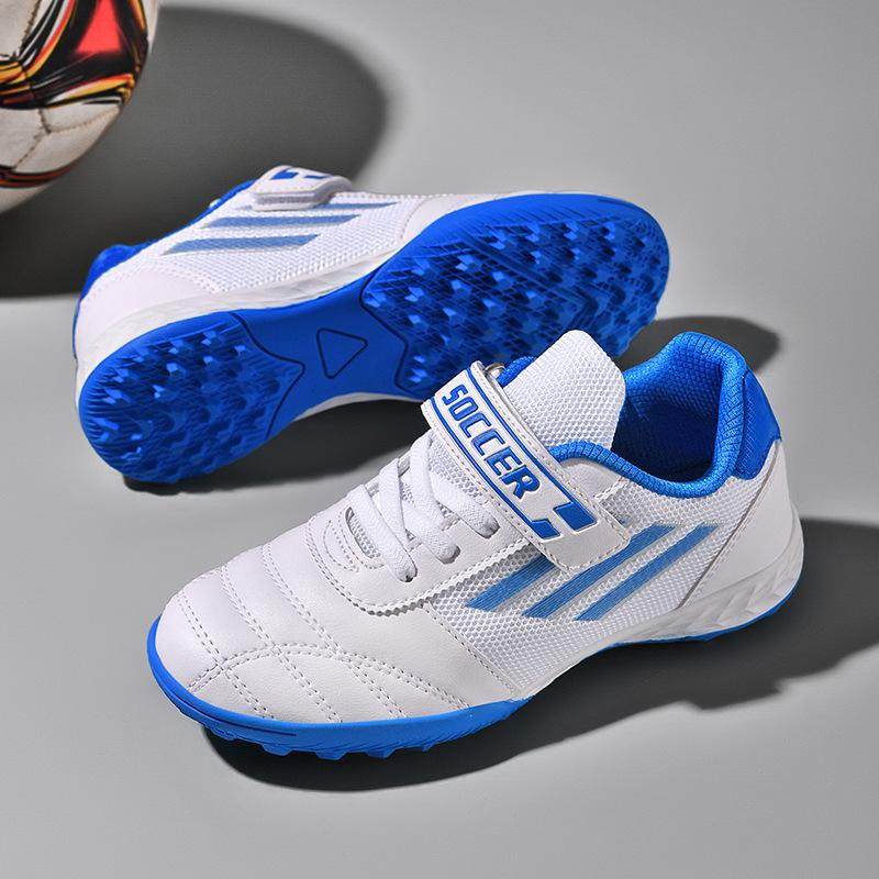 

Overseas new football shoes men s and women s artificial turf training shoes wear-resistant and non-slip 39