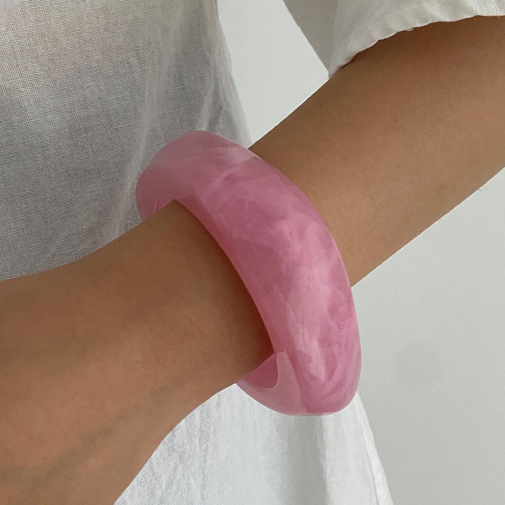 Ins Sweet Cool Style Pink Polygon Bracelet Artistic Retro Round Gradient Wide Version Wristband