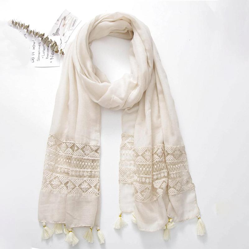 Autumn Fashion Brand Bohemian Ethnic Floral Tassel Viscose Shawl Scarf Lady Soft Pashmina Hijabs and Wraps Bufandas Muslim Sjaal