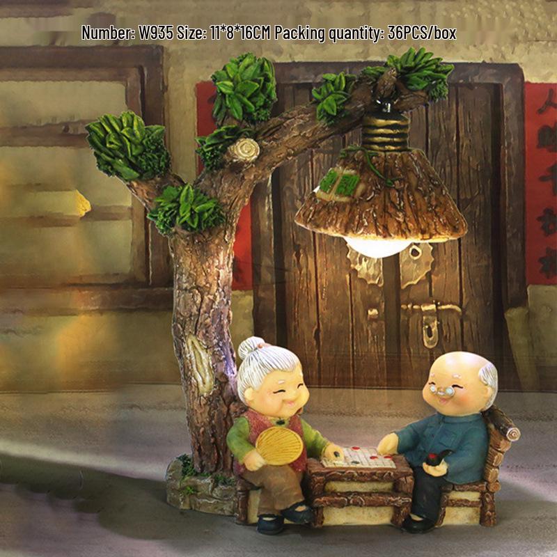 Resin Elderly Couple Statue: Anniversary & Birthday Gift for Home Decor