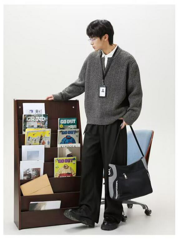 Men’s Retro V-Neck Cable Knit Sweater - Loose Fit, Solid Color, Autumn/Winter Pullover