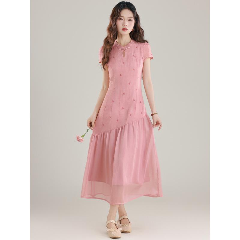Modern Watercolor Pink Qipao Dress: Women's Slimming Waist-Cinched Long Skirt, Summer 2026 Edition