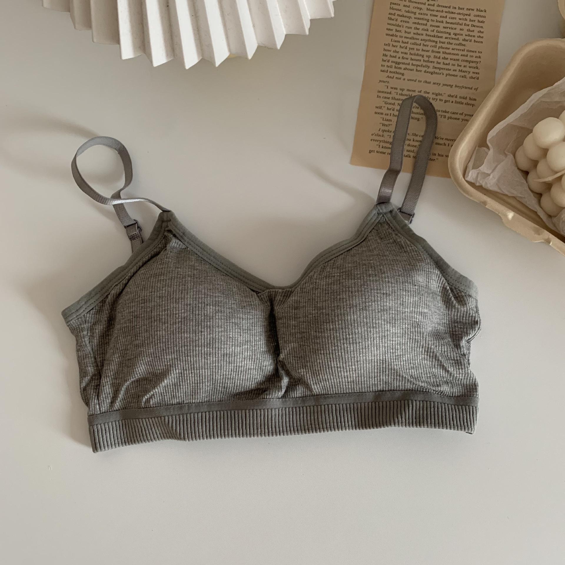 

Бюстгальтер-бралетт из чистого хлопка с регулируемыми бретелями и запахом сзади One size серый