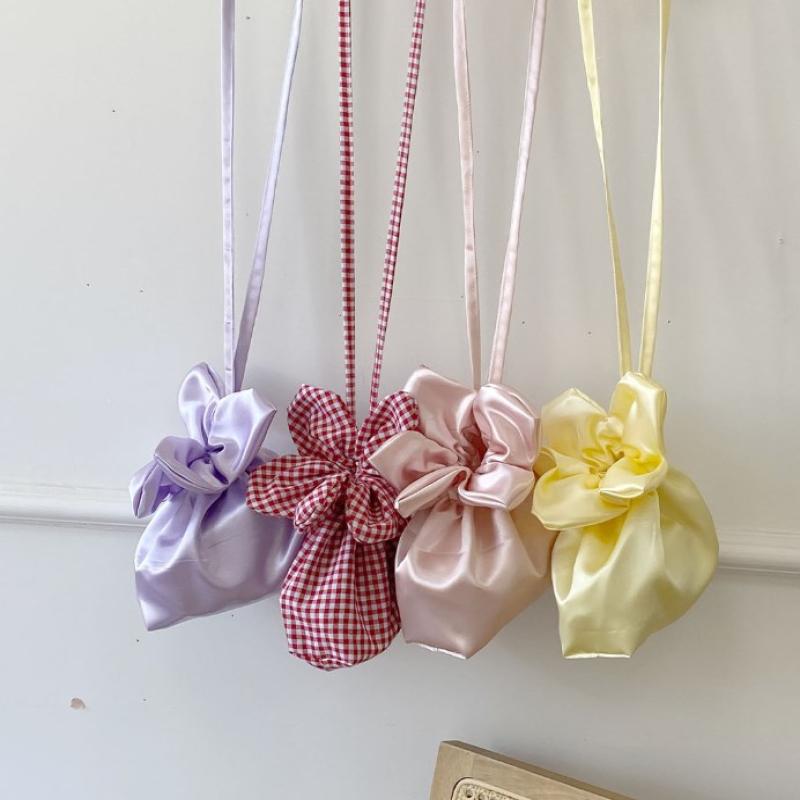 Checkered Flower Drawstring Bucket Bag Y2K Aesthetic Jacquard Shoulder Bag Summer Casual Crossbody Shoulder Bags