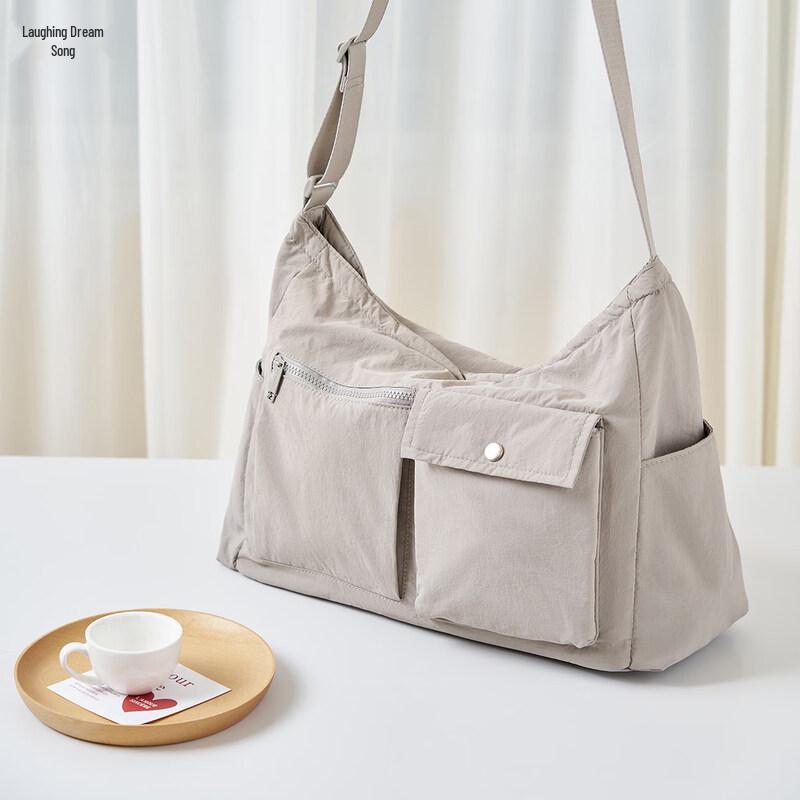 Xiaomengge Travel Companion Crossbody Bag