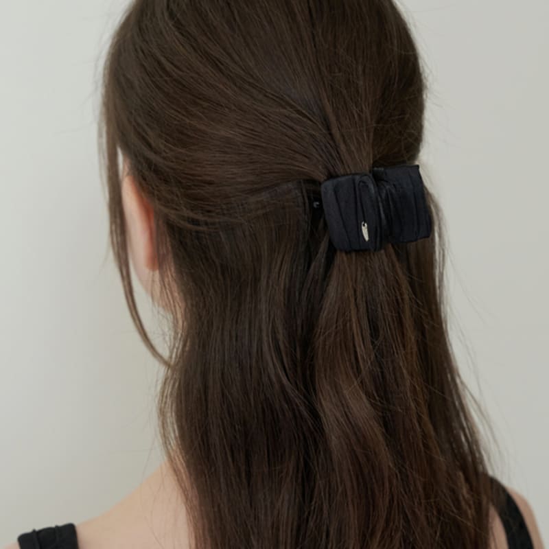 

KINDABABY атласный квадратный зажим - черный black