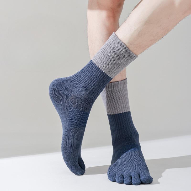 Men's Autumn Cotton Mid-tube Sweat-absorbing, Odor-proof, Mesh Breathable Men's Socks, Color-matching Casual Five-finger Socks