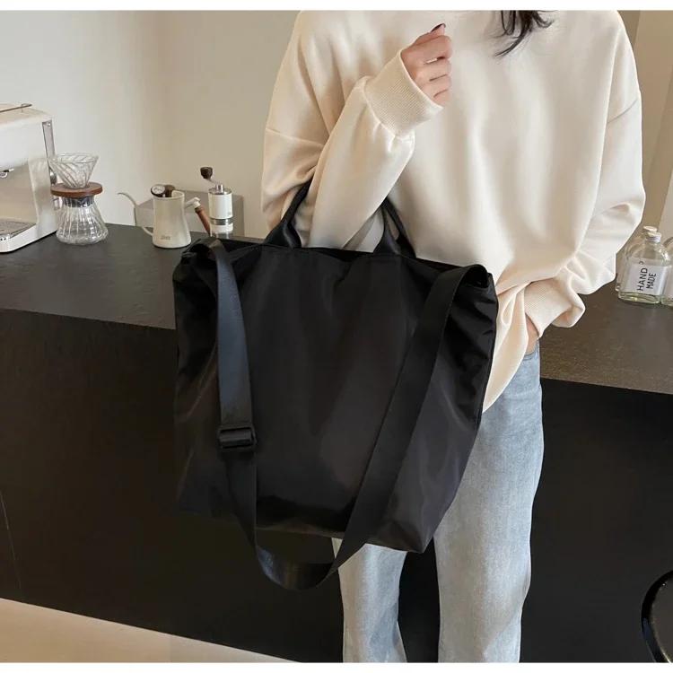 Zipper Solid Color Nylon Large Capacity Handbag 2026 Hot Selling Simple Casual Crossbody Bag Soft Versatile Popular Shoulder Bag