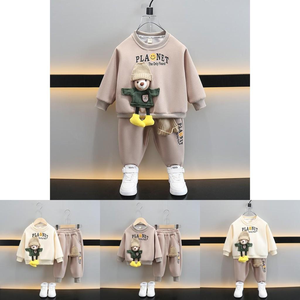 Stilvolles Frühjahrsoutfit für Kleinkinder Jungen mit trendigem Bären-Sweatshirt und langem Hosen-Set