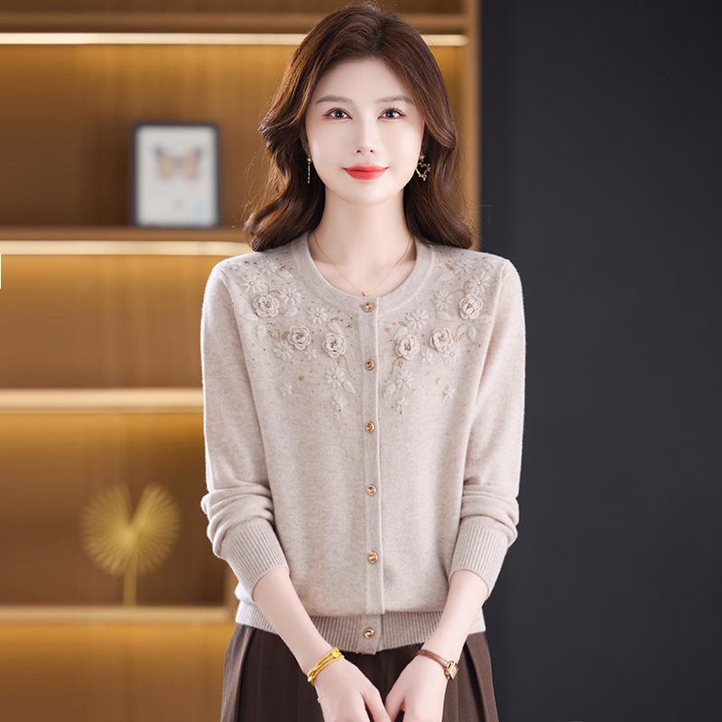 Classic Knitted Wool Cardigan for Women - Age-Defying Sweater Coat for Autumn/Winter