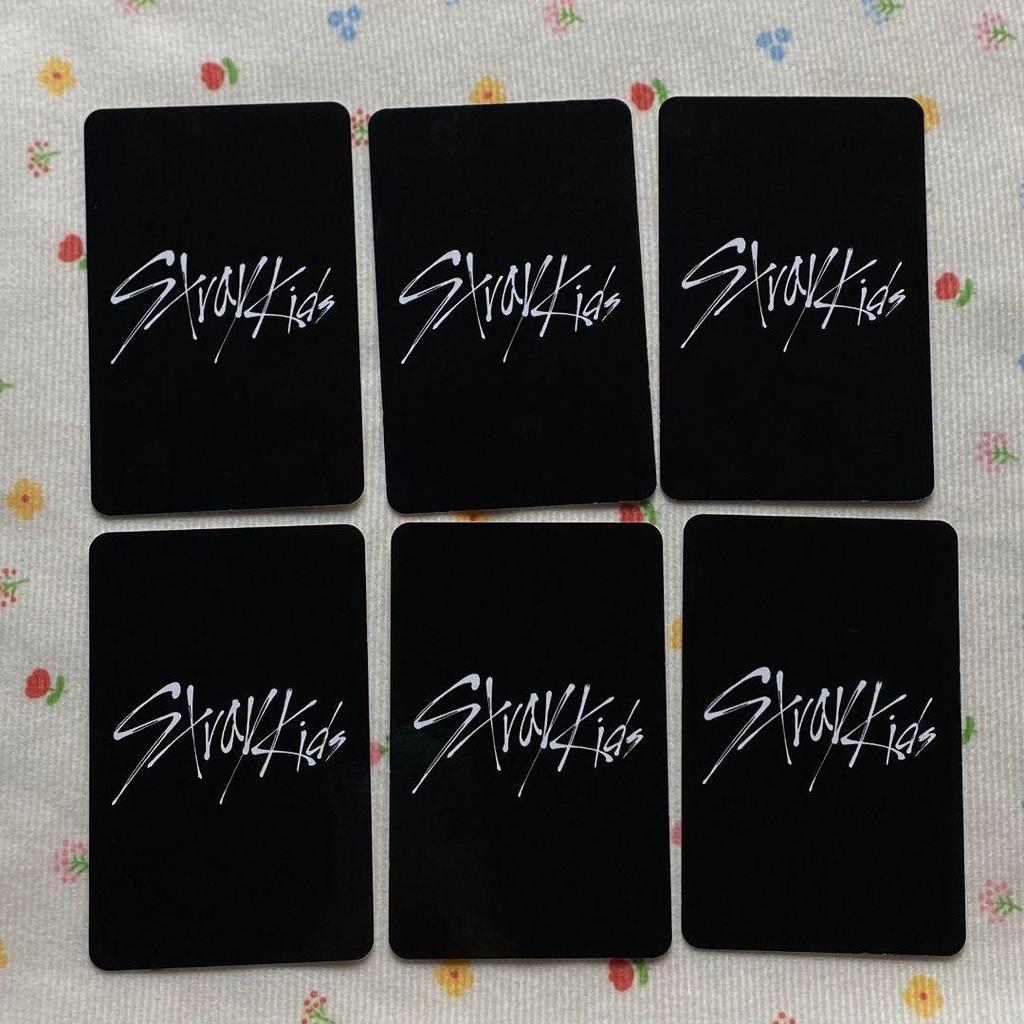 [USED] StrayKids Kwave Stay Public Broadcast Trading Cards (6 Cards)