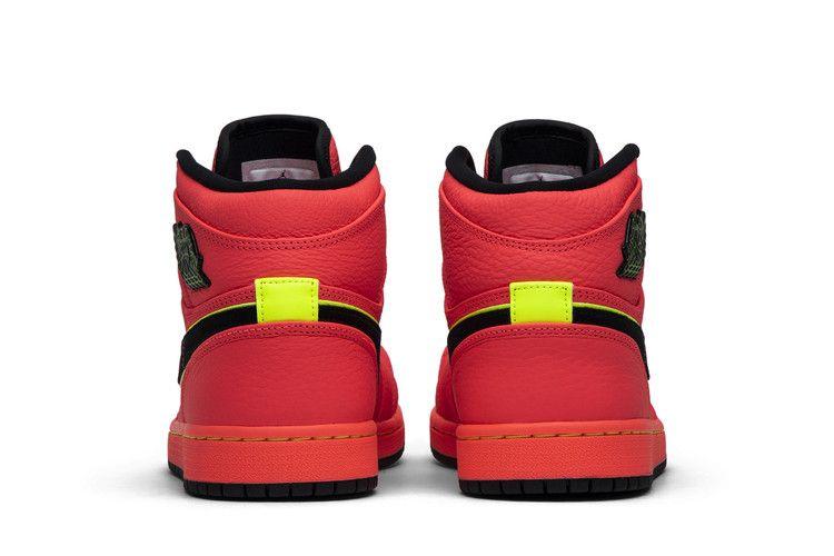 Women's Sneakers Jordan 1 Retro High Hot Punch (Women's) Hot Punch/Volt-Black