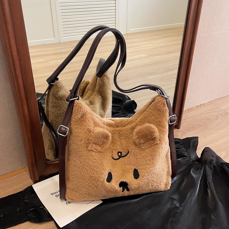 Plush commuter tote bag women's large-capacity new autumn and winter casual cartoon shoulder backpack