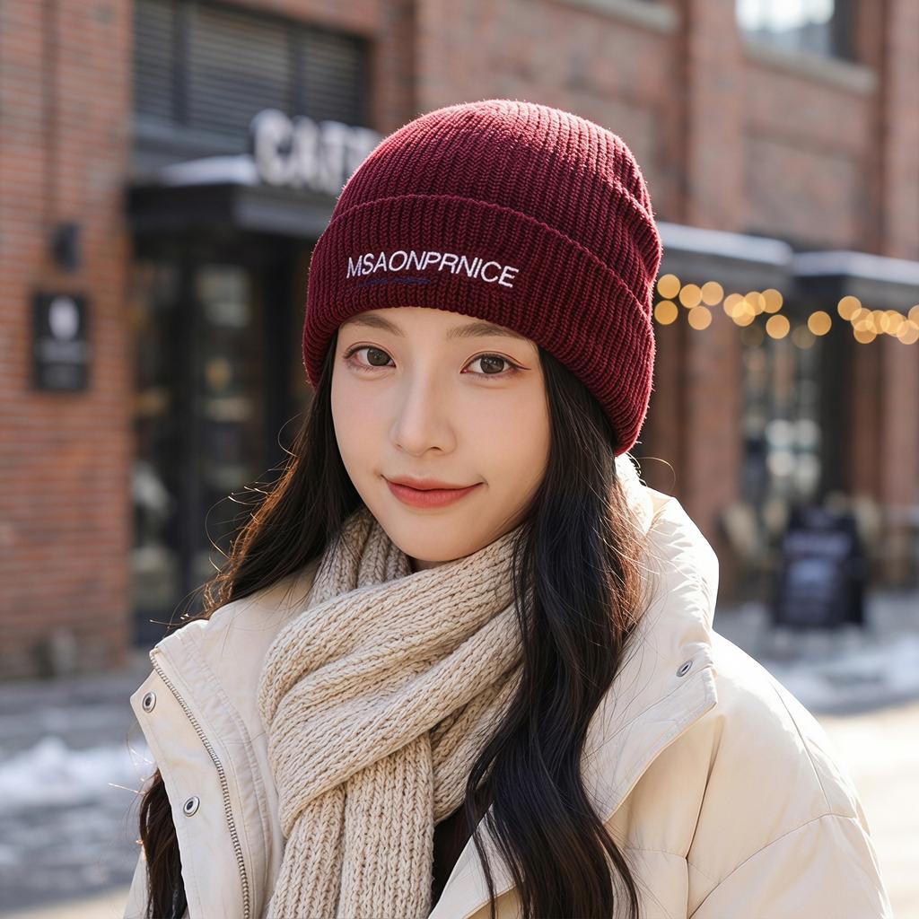 Knitted wool hat autumn and winter new thermal climbing hat western Sichuan travel bag head cold hat autumn and winter
