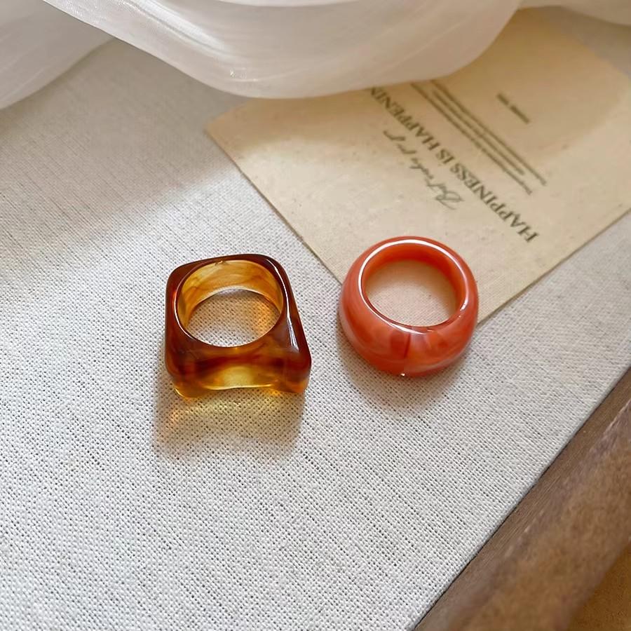 

Kpop Cute Goth Purple Transparent Bear Heart Resin Acrylic Bead Rings Set For Women Egirl BFF Y2K EMO Finger Aesthetic Jewelry