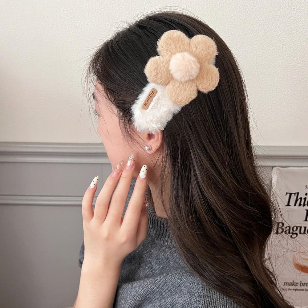 Fashion Plush Flower Hair Clip Sweet Duckbill Clip Headwear Accessories  Back Head