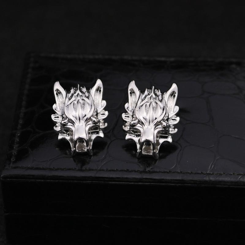 1 Pair Fashion Retro Men Brooches Wolf Animal Brooch Pins for Men And Women Wolf Brooch Shirt Collar Pin Brooch