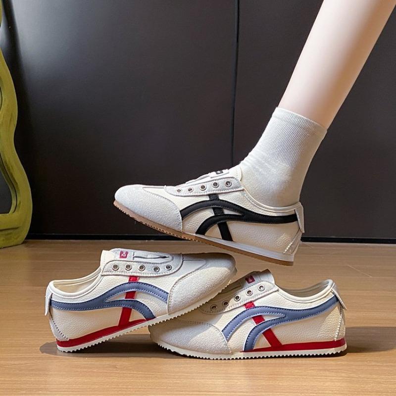 INS tide flat bottom children's autumn new lightweight little white shoes women's lace-up sports shoes