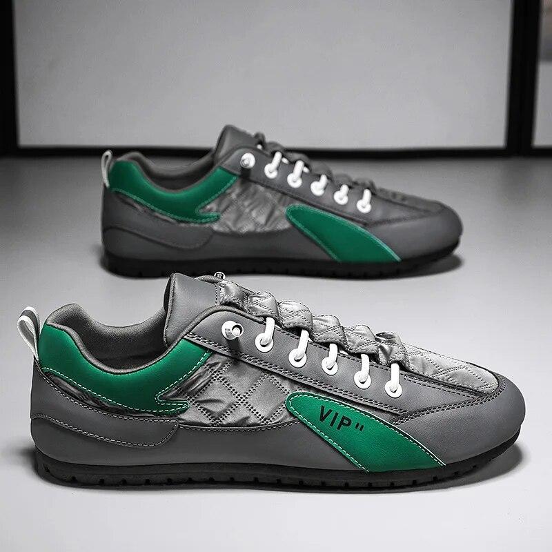 Men's Casual Shoes Korean Summer Men's Flat Loafers Lightweight Soft Bottom Non-slip Men's Shoes Slip On Loafers Canvas Shoes