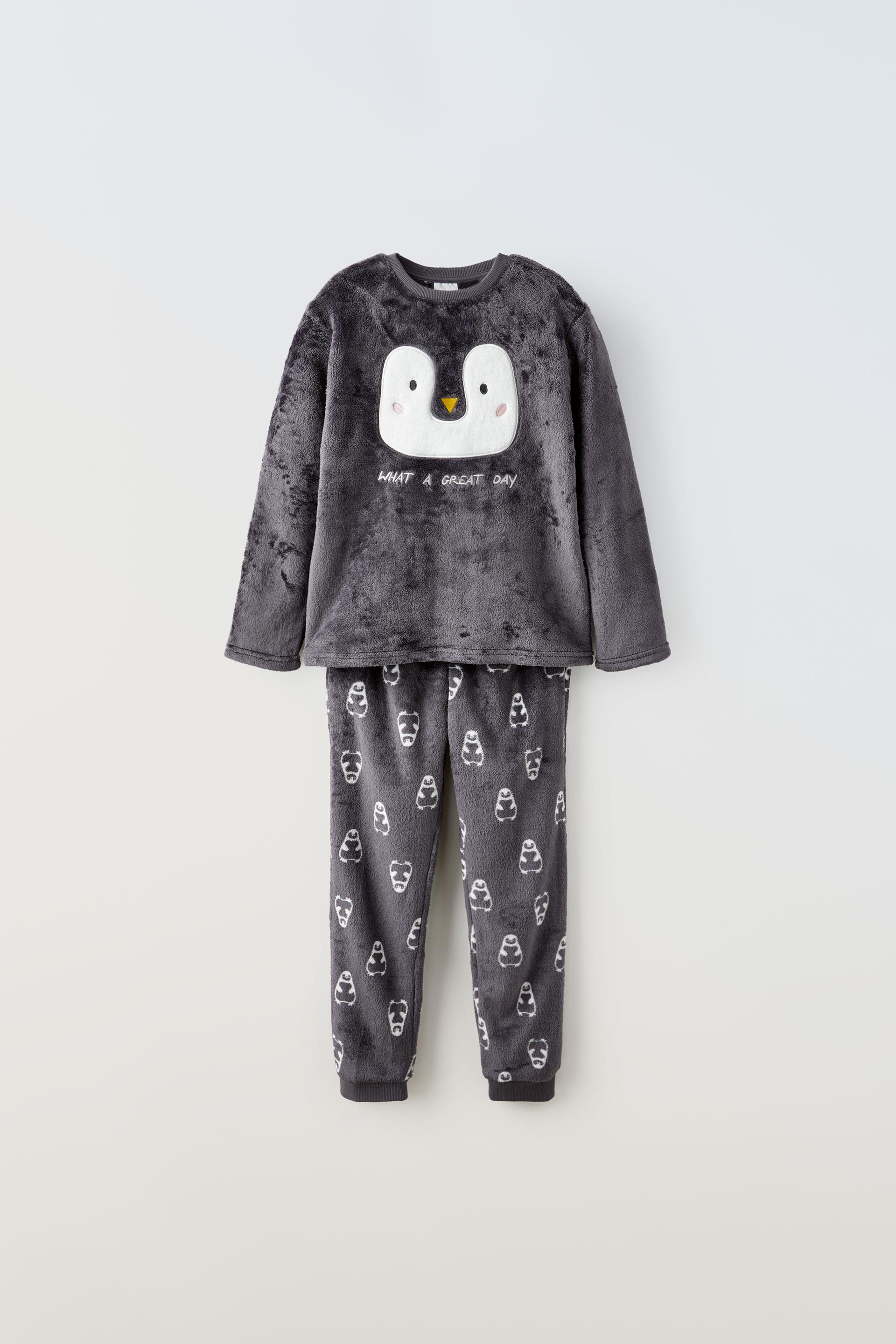 

6-14 ЛЕТ/ ФЛИСОВАЯ ПИЖАМА С ПИНГВИНОМ