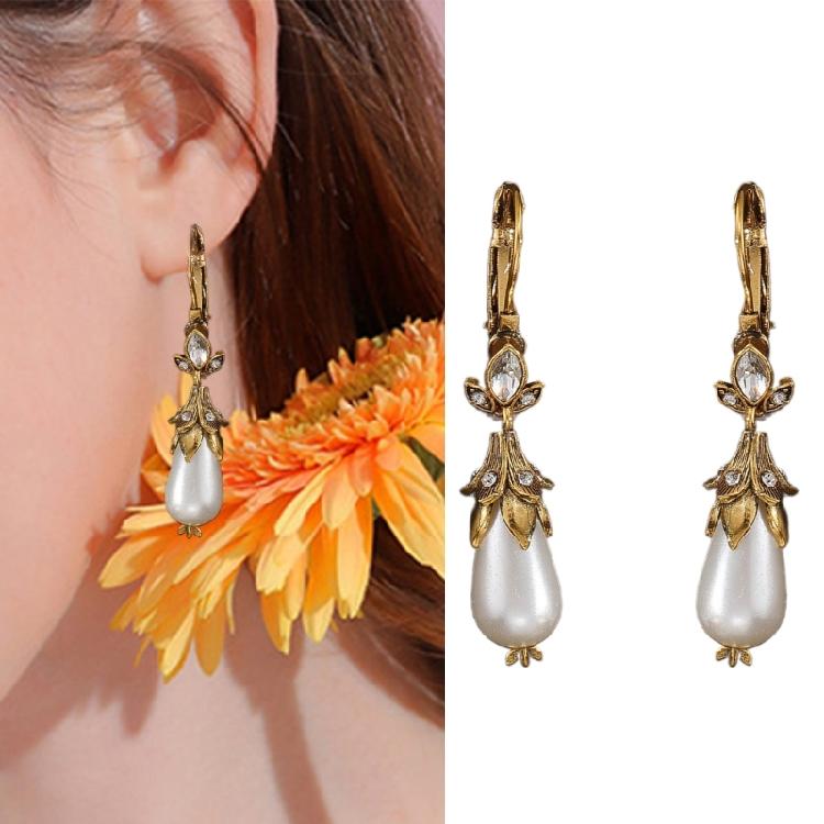 Handmade Pearls Earrings Trendy Earrings Women Earrings Pearls Ear Jewelry Alloy Texture Suitable for Parties and Event