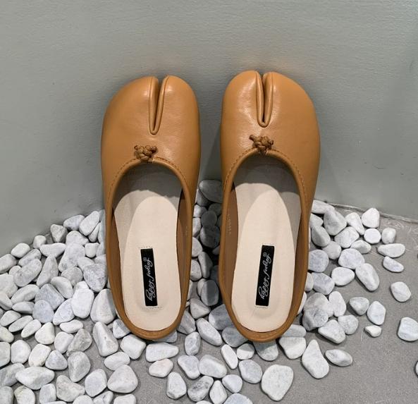 Fashion Bailamos Women Split Toe Fur Slippers Tabi Ninja Slip On Flats Round Toe Shallow Lazy Boat Slingback Mules Shoes Soft Warm Loafe