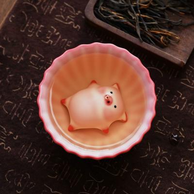 Leżąca Świnia Kubek do Bubble Tea Ręcznie robiony Ceramiczny Kubek z Zabawną Świnką Puszczającą Bańki Herbaciane Zwierzątko Unikalny Prezent dla Miłośników Herbaty i Wystroju Domu