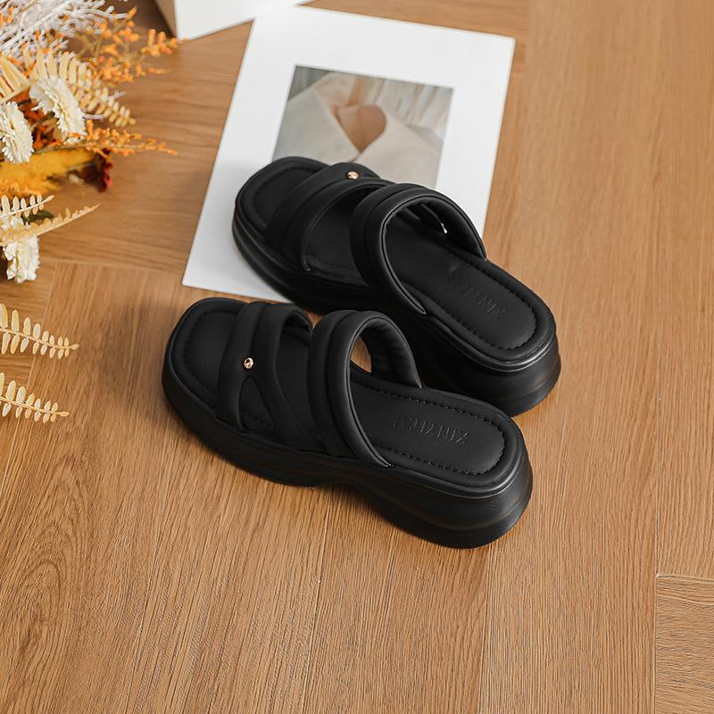 Thick Bottom Heightening Casual White with Skirt Outer Wear 2025 Summer New Versatile Fashion Seaside Beach Cool Slippers Women